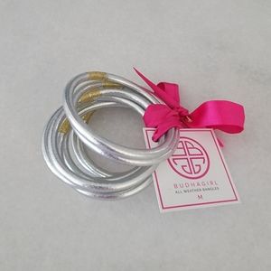 SILVER ALL WEATHER BANGLES.